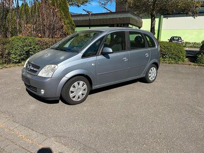 Second-hand Opel Meriva 101 CP (74 kW) 2004 Argintiu Monovolum