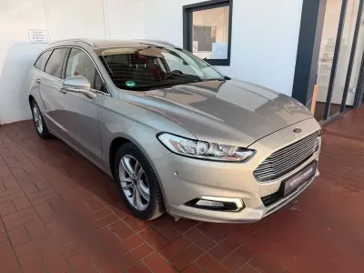 Gebraucht Ford Mondeo Titanium 179 PS (131 kW) 2016 Silber Limousine