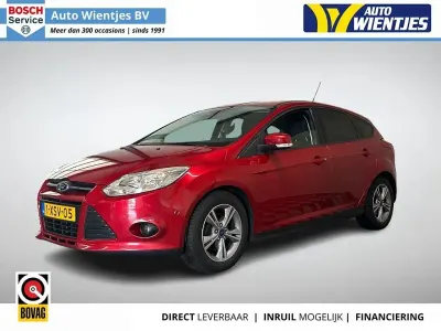 Gebraucht Ford Focus Titanium 125 PS (91 kW) 2014 Rot Limousine