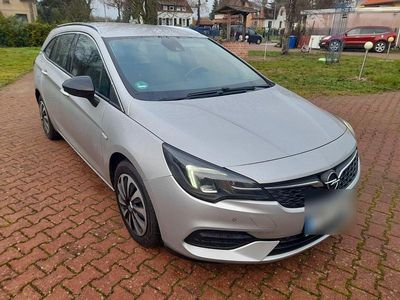 Silber Gebraucht 2021 Opel Astra Kombi | 7.650 €