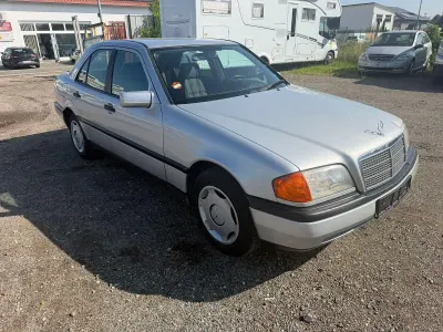 Gebraucht Mercedes C180 122 PS (89 kW) 1994 Limousine