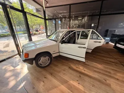Gebraucht Mercedes 190 118 PS (86 kW) 1988 Weiß Limousine