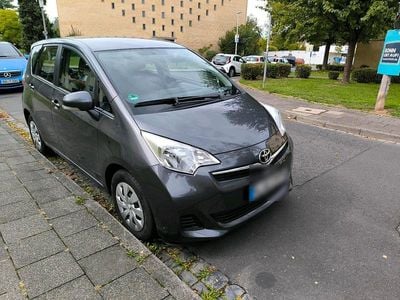 Toyota Verso-S