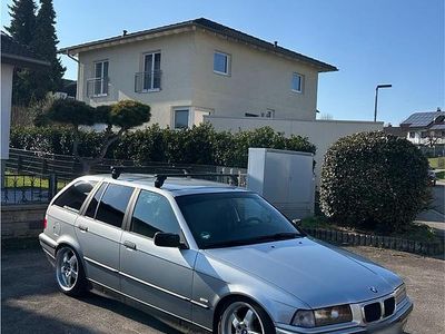 Gebraucht BMW 323 170 PS (125 kW) 1997 Silber Kombi
