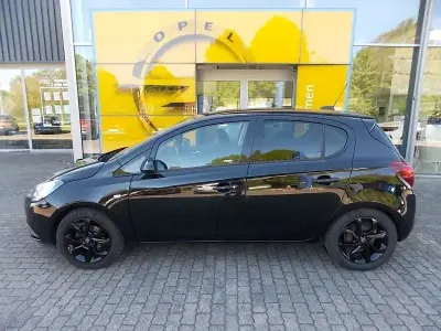 Gebraucht Opel Corsa Color Edition 69 PS (50 kW) 2017 Onyx schwarz Kleinwagen