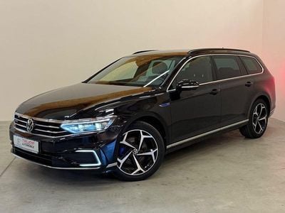 Second-hand VW Passat GTE 218 CP (160 kW) 2022 Negru Break