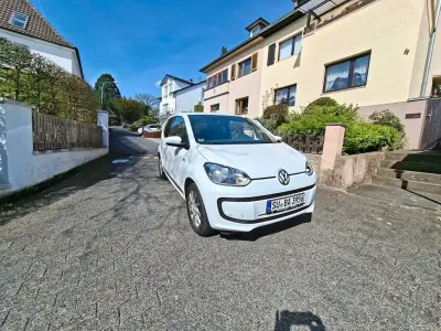 Gebraucht VW up! CLUB 60 PS (44 kW) 2015 Weiß Kleinwagen