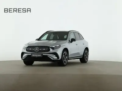 Używany Mercedes GLC200 AMG 163 KM (119 kW) 2025 Srebrny SUV