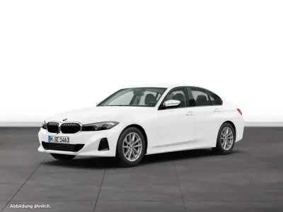 Gebraucht BMW 320 190 PS (139 kW) 2025 Weiß Limousine