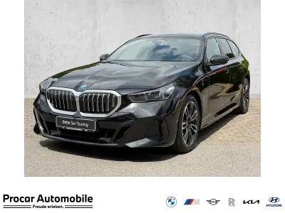 Neu BMW 530e M Sport 190 PS (139 kW) 2026 Schwarz Kombi
