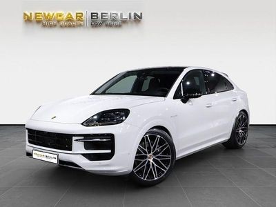 Gebraucht Porsche Cayenne E-Hybrid Coupe Black Edition 470 PS (345 kW) 2025 Weiß Coupé