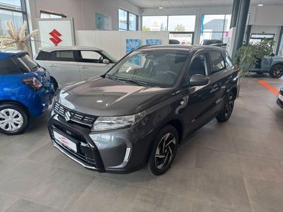 Grau Neu 2025 Suzuki Vitara Comfort SUV | 27.900 € (Etwas zu teuer)