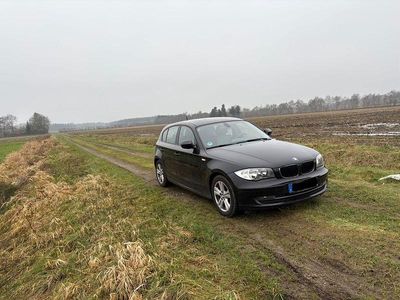 Schwarz Gebraucht 2009 BMW 118 Kleinwagen | 4.400 € (Fairer Preis)
