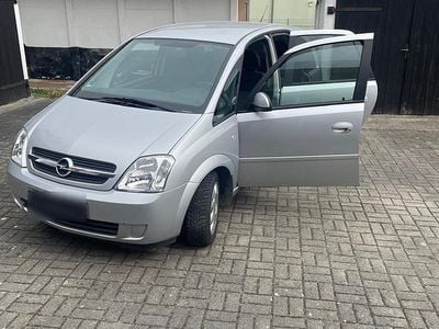 Usata Opel Meriva 90 CV (66 kW) 2005 Argento Monovolume