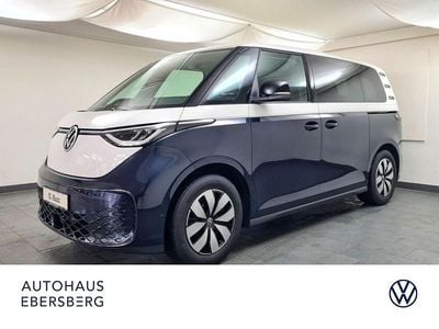 Candyweiss/ starlight blue metallic Gebraucht 2024 VW ID. Buzz Pro Van / Kleinbus | 52.820 € (Fairer Preis)