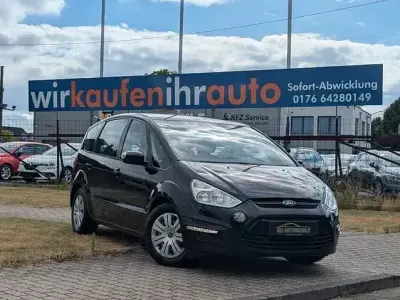 Gebraucht Ford S-MAX Trend 140 PS (102 kW) 2013 Schwarz Van / Kleinbus