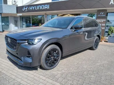 Neu Mazda CX-80 Homura-Line 254 PS (186 kW) 2026 Grau SUV