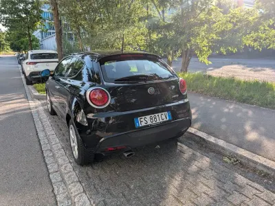 Gebraucht Alfa Romeo MiTo 77 PS (56 kW) 2018 Schwarz Kleinwagen