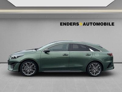 Neu Kia ProCeed GT-Line 140 PS (102 kW) 2025 Exg) experience green met. (gruen Kombi