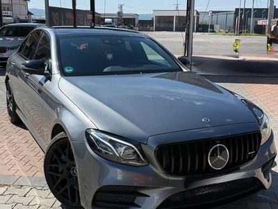Usata Mercedes E400 AMG line 340 CV (250 kW) 2018 Grigio Berlina