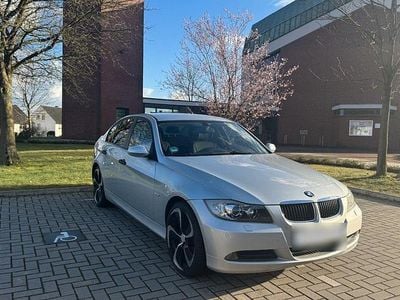 Gebraucht BMW 320 Sport Line 163 PS (119 kW) 2006 Silber Limousine
