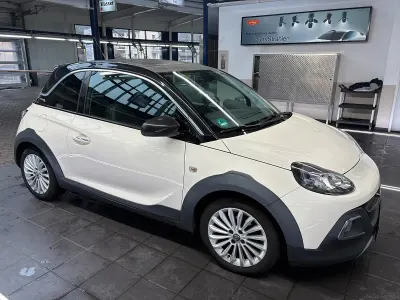Gebraucht Opel Adam Rocks Rocks 74 PS (54 kW) 2016 Weiß Kleinwagen