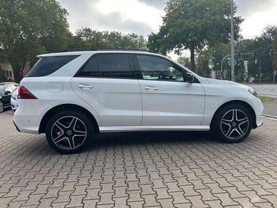 Gebraucht Mercedes GLE350 AMG line 258 PS (189 kW) 2017 Weiss Limousine