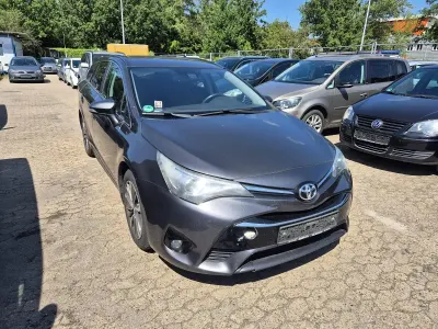 Gebraucht Toyota Avensis 140 PS (102 kW) 2016 Grau Kombi