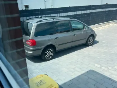 Gebraucht VW Sharan 140 PS (102 kW) 2007 Grau Van / Kleinbus