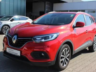 Gebraucht Renault Kadjar Zen 140 PS (102 kW) 2021 Rot SUV