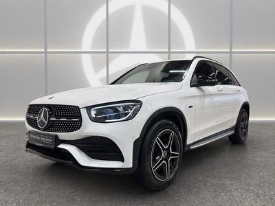 Weiss Gebraucht 2021 Mercedes GLC300e AMG SUV | 36.490 € (Fairer Preis)
