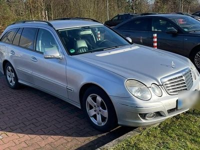 Mercedes E280