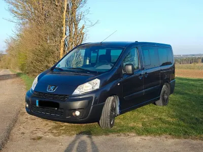 Gebraucht Peugeot TePee 120 PS (88 kW) 2011 Grau Van / Kleinbus