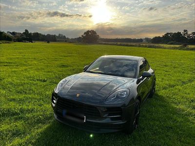 Porsche Macan S