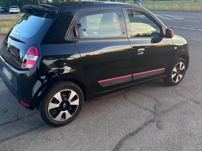 Gebraucht Renault Twingo 69 PS (50 kW) 2017 Schwarz Kleinwagen