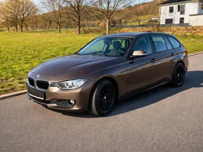 Gebraucht BMW 320 Sport Line 184 PS (135 kW) 2015 Braun Kombi