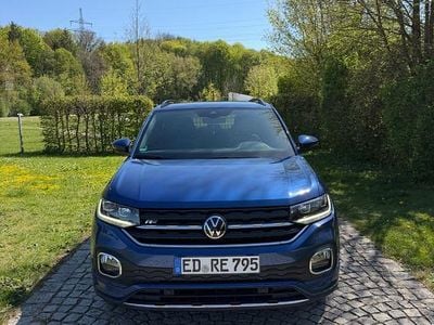 Second-hand VW T-Cross R-line 110 CP (80 kW) 2023 Albastru SUV