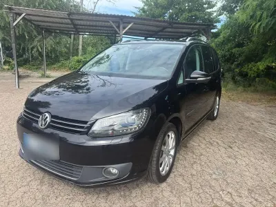 Gebraucht VW Touran 101 PS (74 kW) 2012 Schwarz Van / Kleinbus