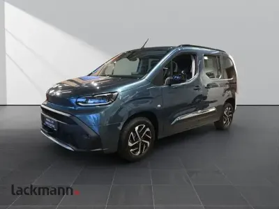 Neu Toyota Proace Verso City 110 PS (80 kW) 2026 Libeccio blue Kombi