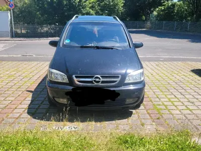 Begagnad Opel Zafira 125 HK (91 kW) 2005 Svart Minibuss