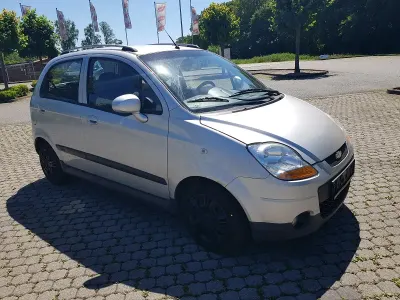 Gebraucht Chevrolet Aveo 67 PS (49 kW) 2009 Silber Kleinwagen