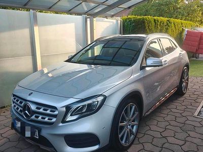 Mercedes GLA250