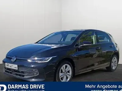 Gebraucht VW Golf VIII Life 150 PS (110 kW) 2024 Schwarz Limousine