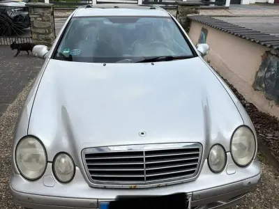 Gebraucht Mercedes CLK230 Elegance 193 PS (141 kW) 1999 Silber Coupé
