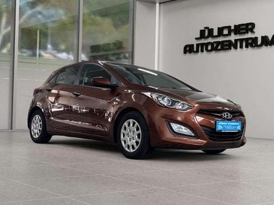 Gebraucht Hyundai i30 Classic 99 PS (72 kW) 2013 Orange Kleinwagen
