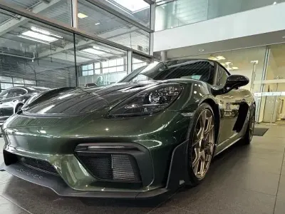 Second-hand Porsche 718 Boxster 500 CP (367 kW) 2024 Verde Cabrio