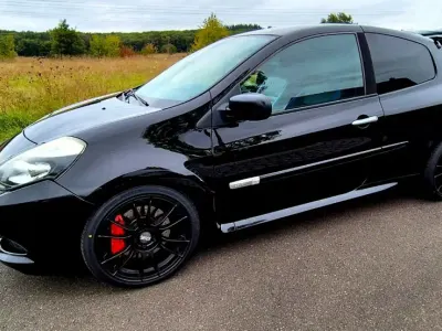 Gebraucht Renault Clio III R.S. 201 PS (147 kW) 2011 Schwarz Kleinwagen