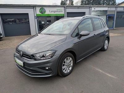Gebraucht VW Golf VII Comfortline 131 PS (96 kW) 2019 Grau Limousine