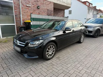 Gebraucht Mercedes C220 170 PS (125 kW) 2014 Schwarz Kombi