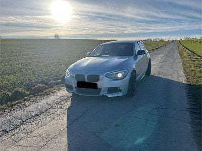 Begagnad BMW 125 M Sport 218 HK (160 kW) 2012 Silver Halvkombi